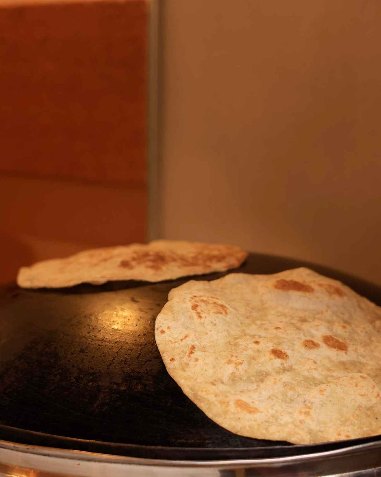il pane tradizionale della colazione libanese da Mezè a Milano