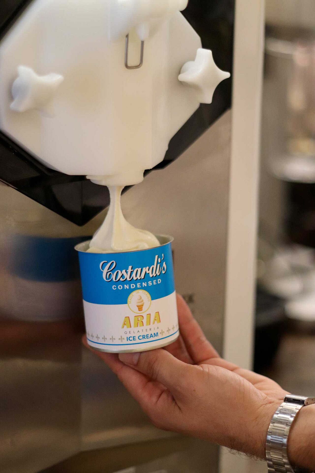 gelato soft in lattina dei Costardi Bros al Caffè San Carlo a Torino: la base
