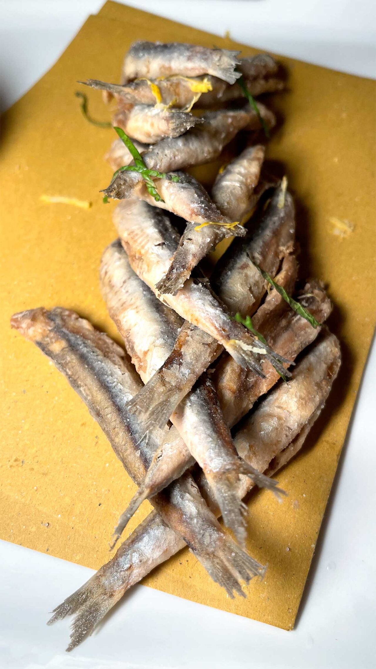 alici in tempura del ristorante Suscettibile a Pioppi in Cilento