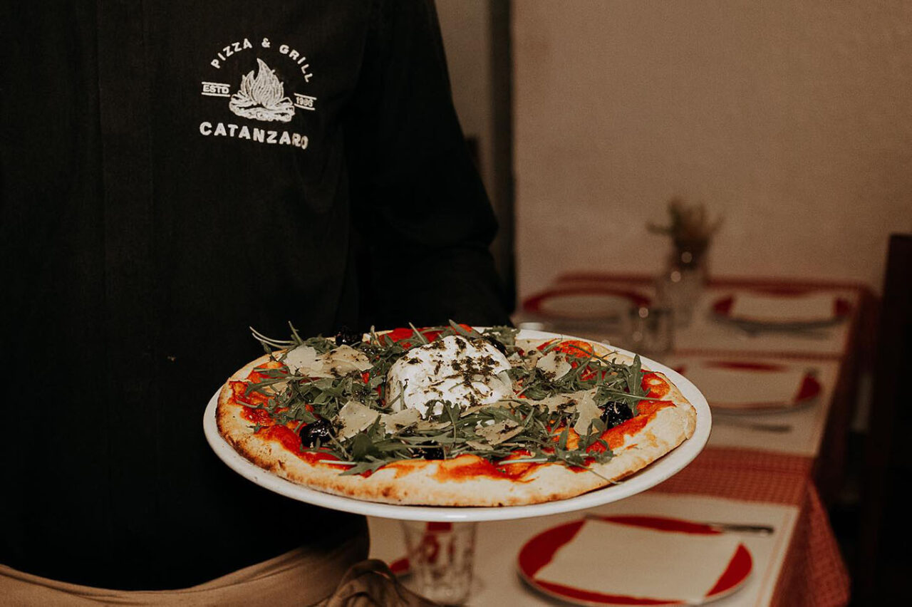 pizze a 235 dirham alla pizzeria Catanzaro a Marrakech
