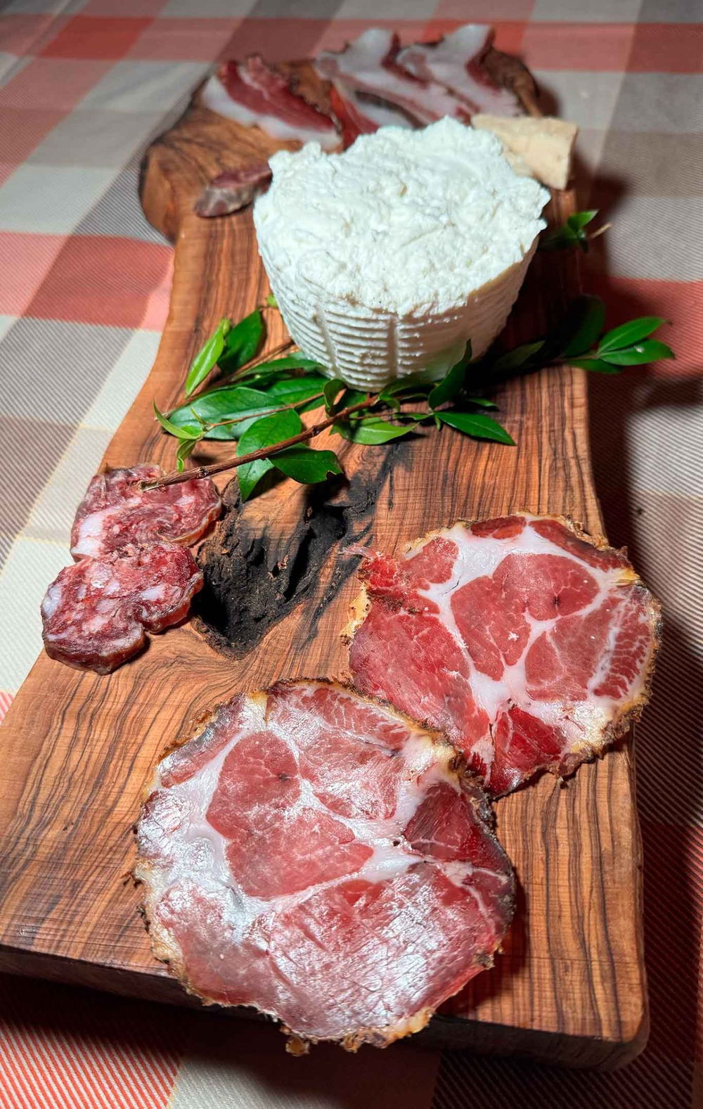 il tagliere dell'agriturismo Capalia a Pollica in Cilento