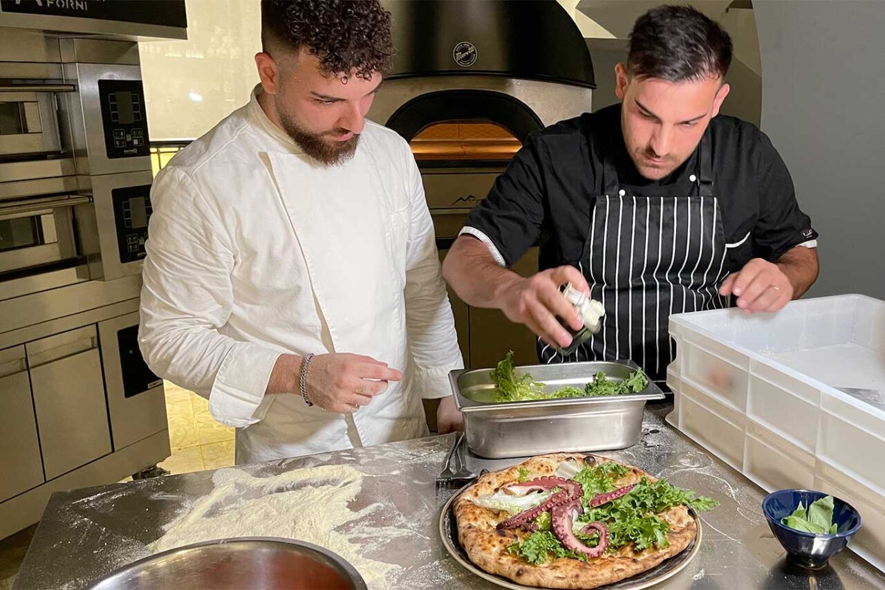 Mattia Giuditta e Gennaro D'Ambrosio della pizzeria Bella 'Mbriana di Casalnuovo di Napoli