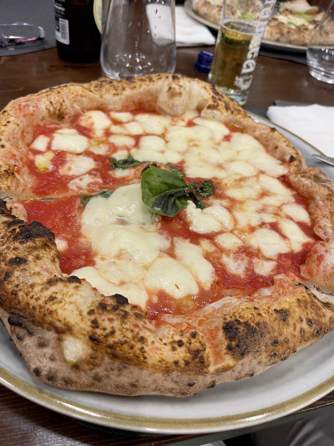 pizzeria Mangiafuoco a Ischia pizza margherita