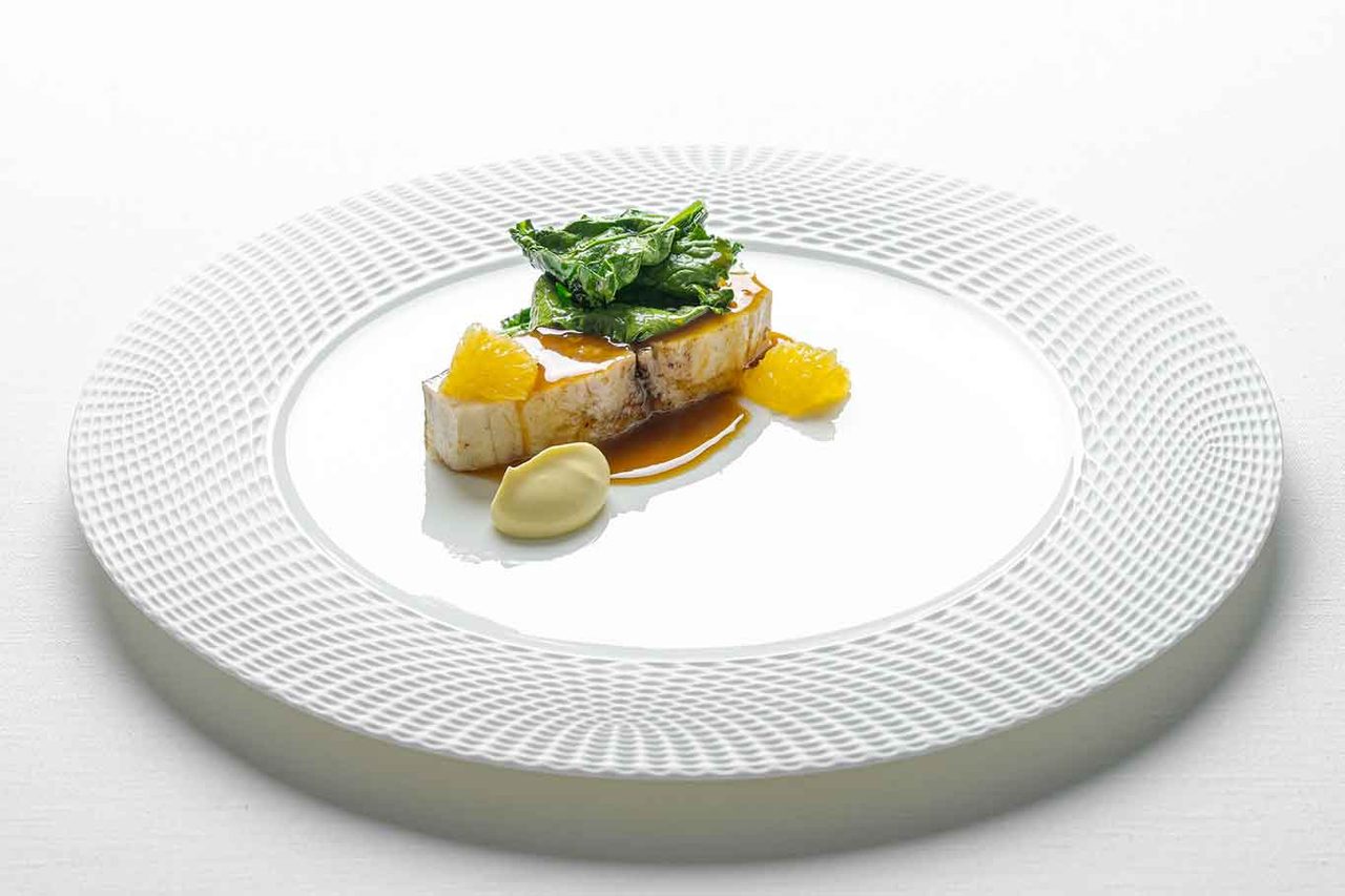 la ricciola con friarielli del ristorante Maxi dell'hotel Capo la Gala a Vico Equense