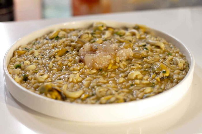 Risotto alla Pescatora, ricetta che sa di mare e non scuoce