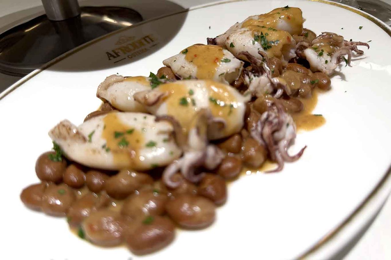 calamari con fagioli all'Osteria Afrodite a Milano
