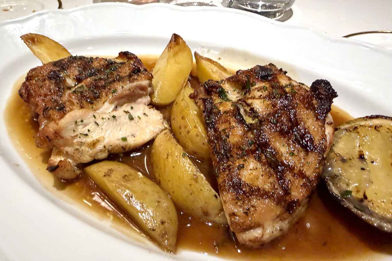 il pollo alla brace dell'Osteria Afrodite a Milano