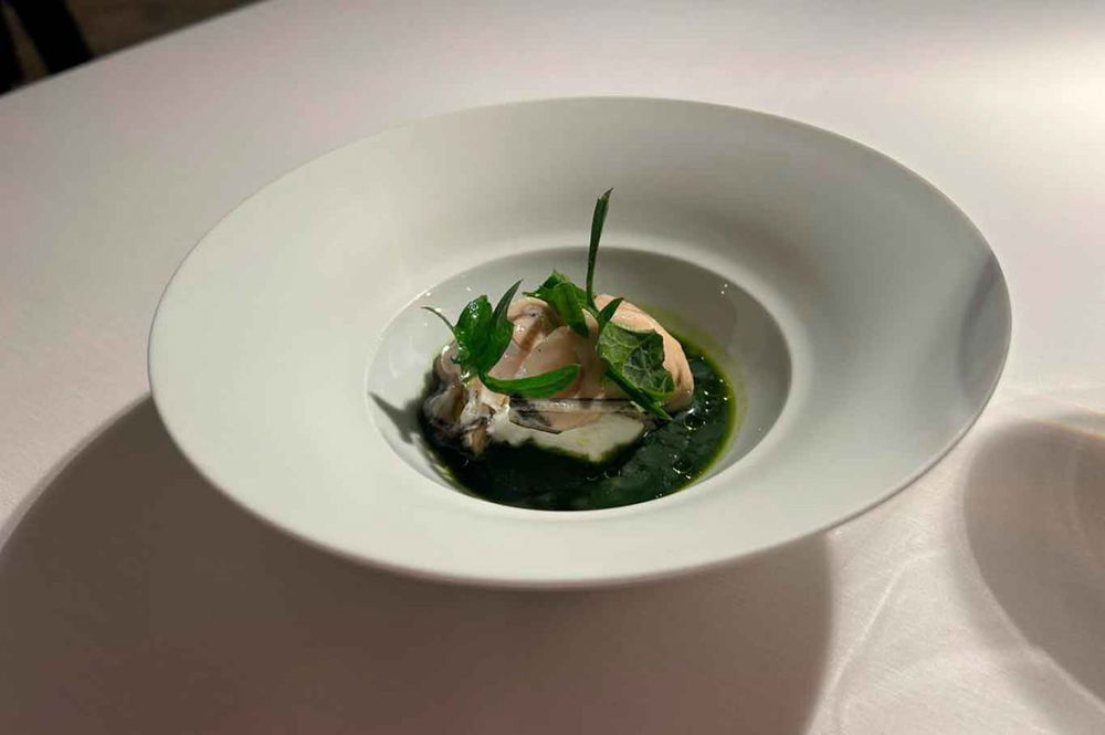 l'ostrica del ristorante Reale di Niko Romito a Castel di Sangro