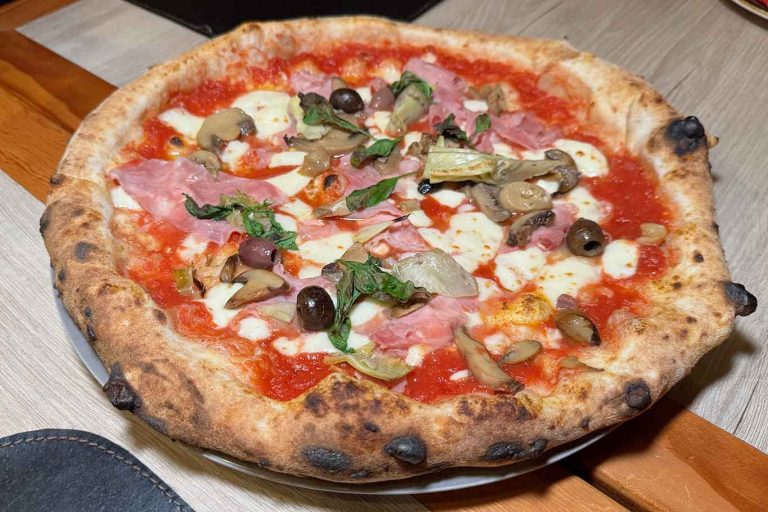 Simone Fortunato a Portici: le pizze di un tempo (chiusa)