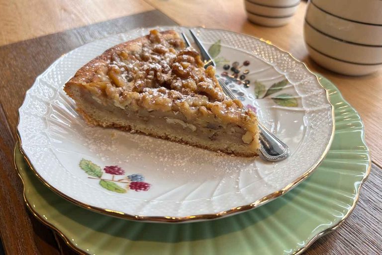 Dianara bistrot ad Acerra ti strega con dolci profumati e ottimi prezzi