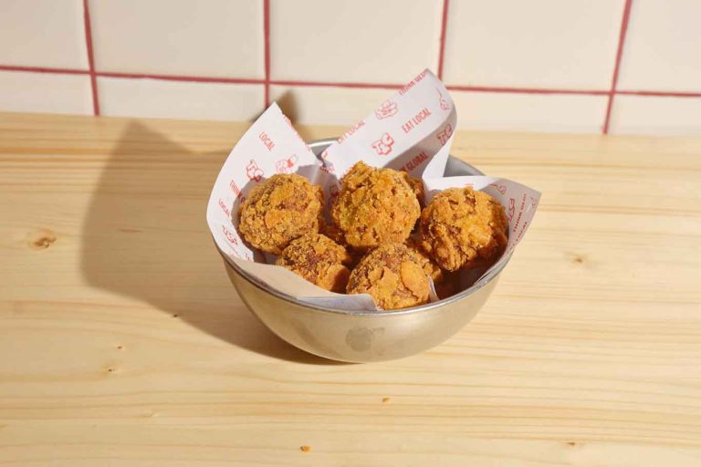 Polpette vegane di ceci, ricetta twist dei falafel che fanno a Roma