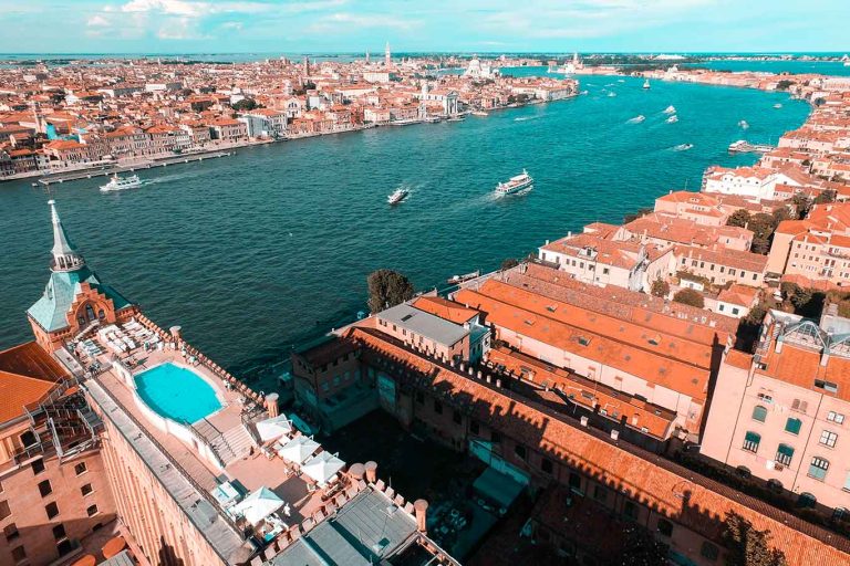 Biennale a Venezia, dove mangiare e dormire negli hotel di lusso