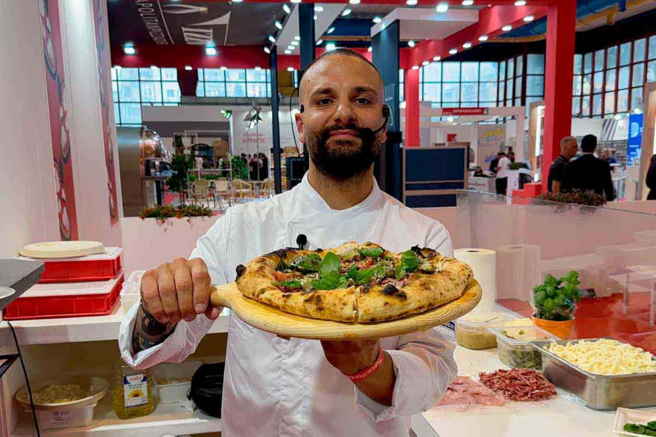 Pizza Contemporanea 2025: la pizza capricciosa di Simone De Gregorio