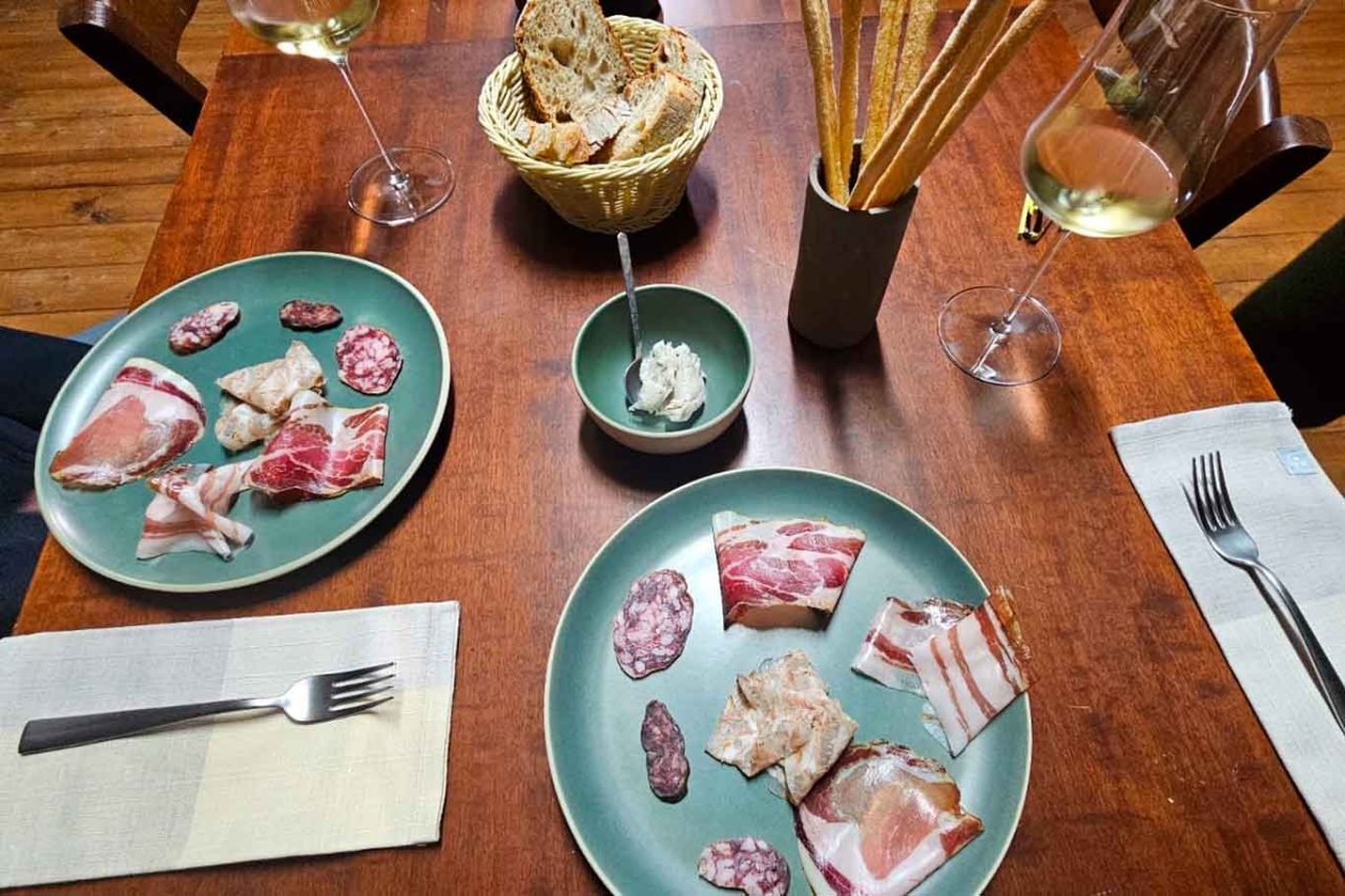 Tenuta Borgo Santa Cecilia a Gubbio salumi