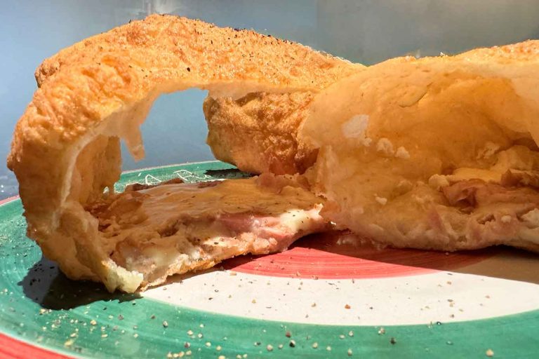 Concettina ai Tre Santi, pizza fritta incredibile al Campionato 2025