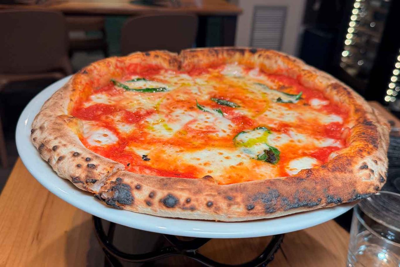 la margherita della pizzeria Madia di Salerno al Campionato della Pizza 2025
