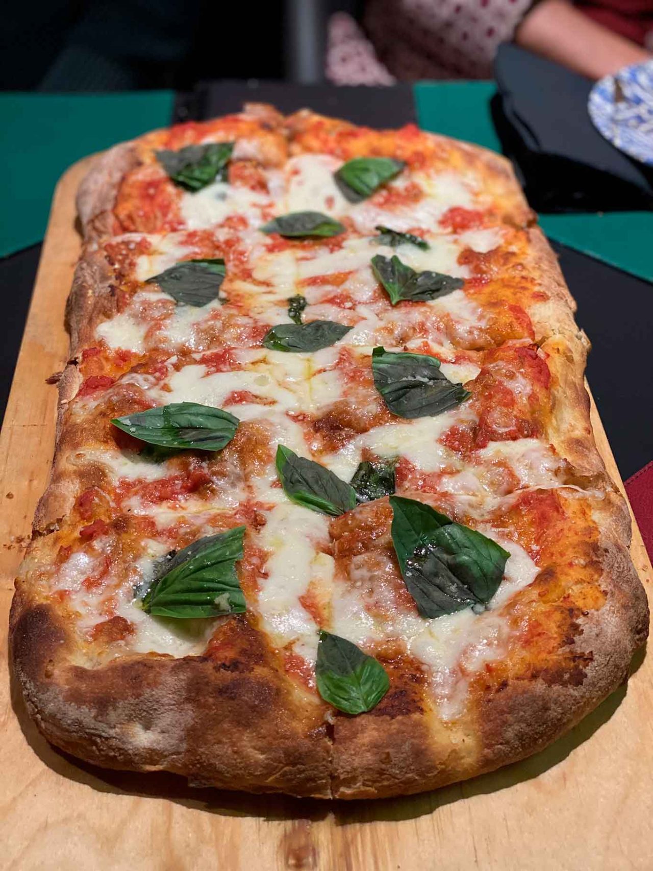 la pizza margherita in pala della pizzeria Trunch ad Aversa al Campionato 2025