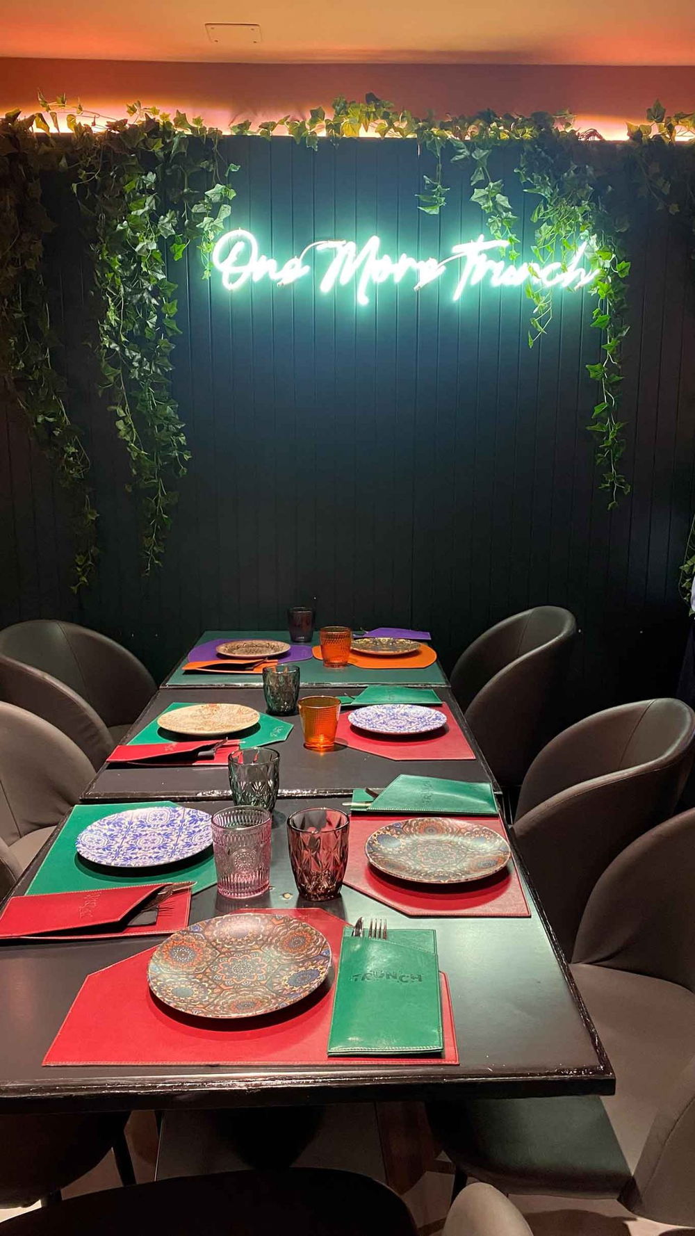 la sala della pizzeria Trunch ad Aversa