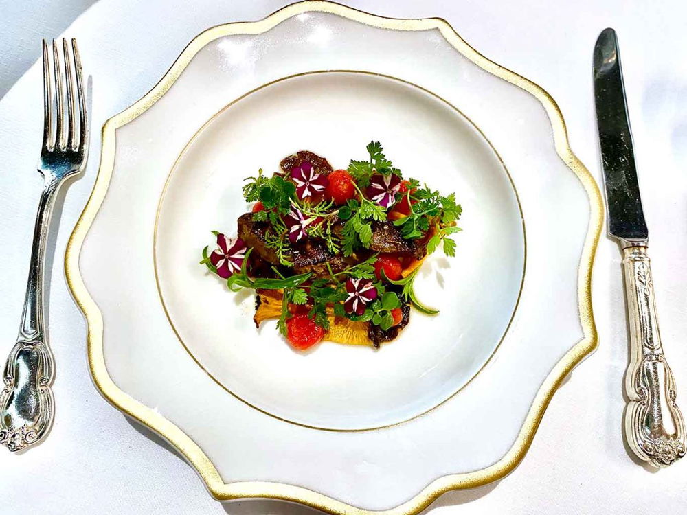 il fegato di leccia e finferli di Donato Ascani al ristorante Glam di Venezia