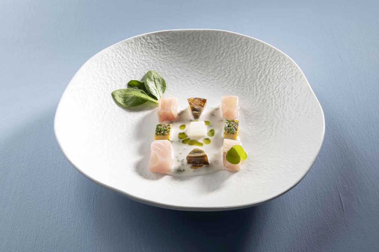 cubo di ricciola del ristorante La Madonnina del Pescatore a Senigallia