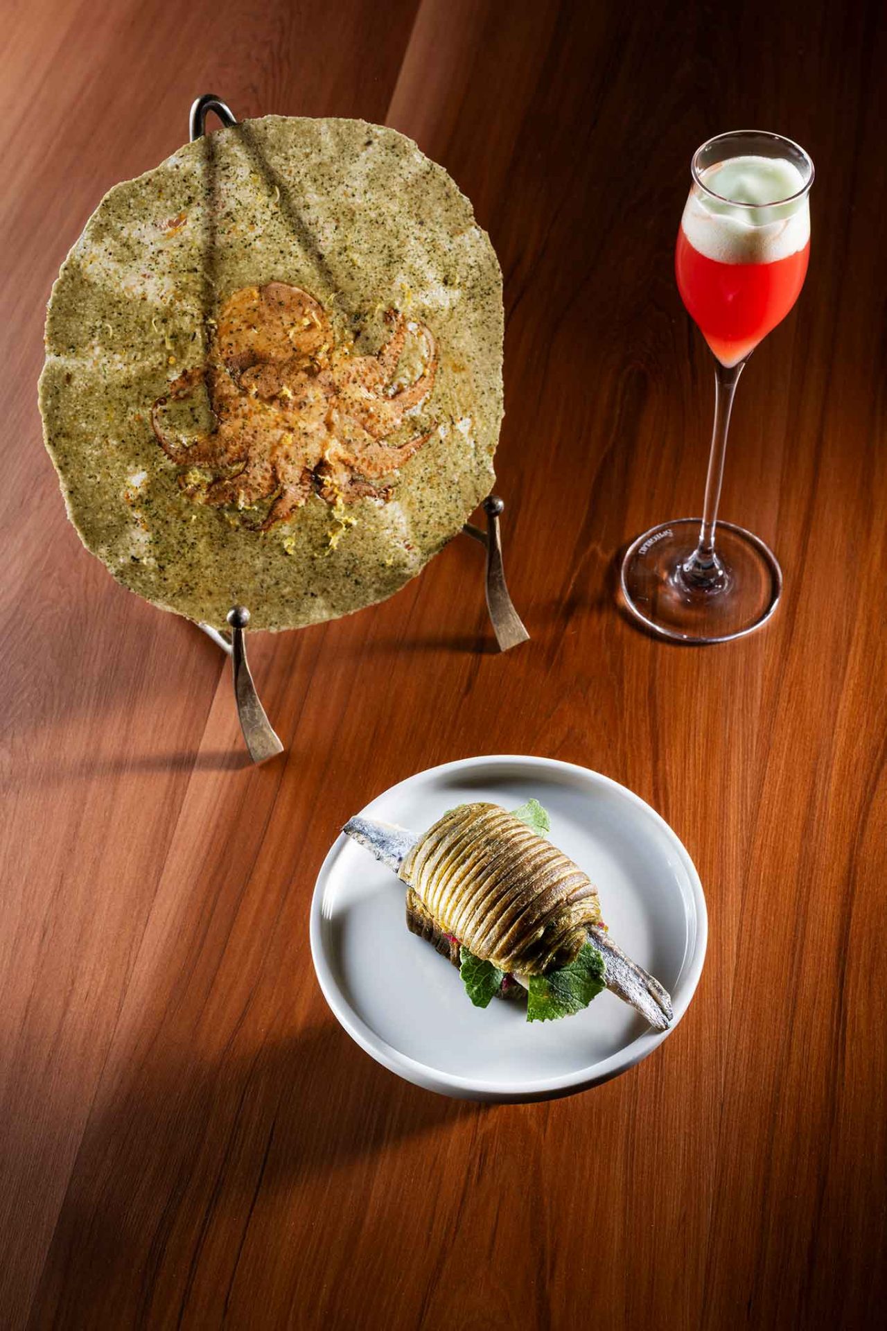 il panino sfogliato all'alice del ristorante Madonnina del Pescatore a Senigallia