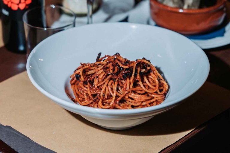 Organic a Bari dove mangiare spaghetti all’assassina con i fiocchi