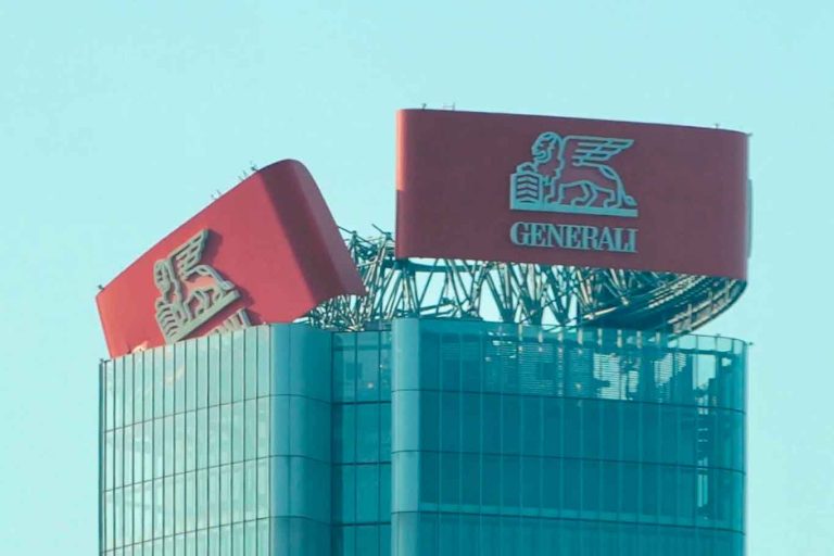 Cade l’insegna della Torre Hadid a Citylife: isolati ristoranti e locali