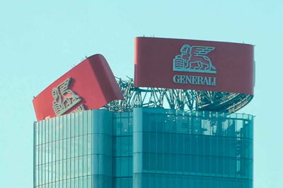 Cade l&#8217;insegna della Torre Hadid a Citylife: isolati ristoranti e locali