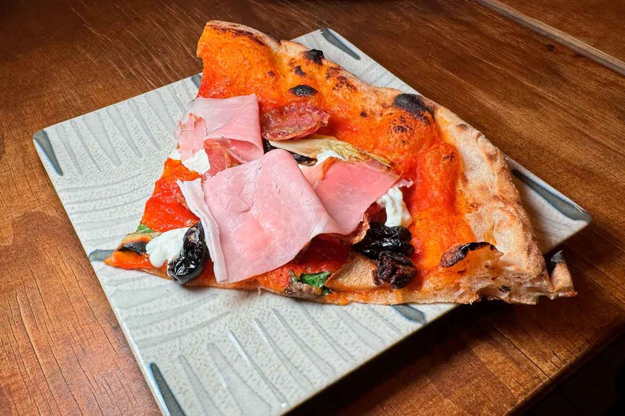 la pizza capricciosa della pizzeria Die' Gustibus a Baronissi nella tappa del Campionato 2025