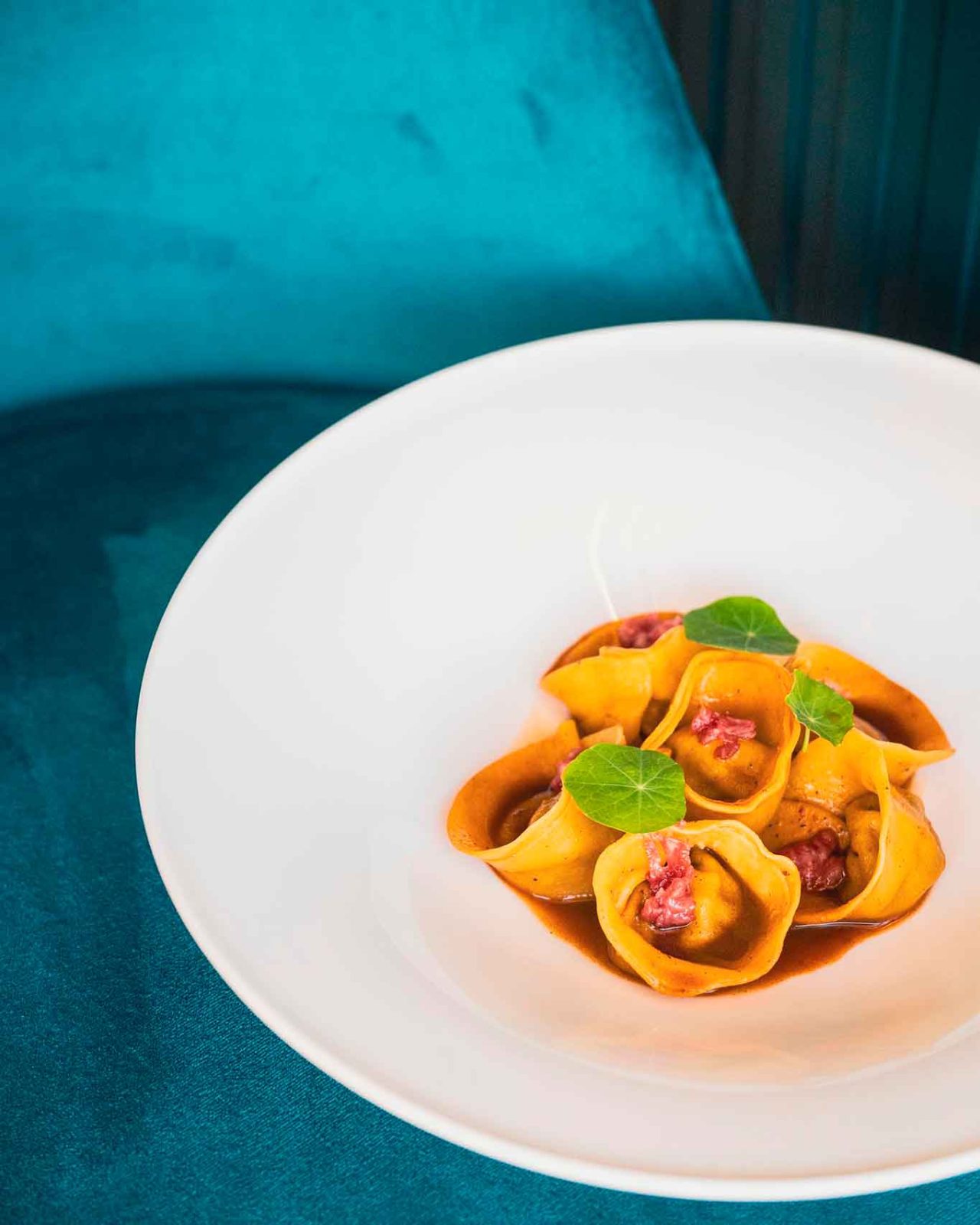 i tortelli con waguy del ristorante Il Vizio sulla terrazza dell'hotel Sina Bernini Bristol a Roma
