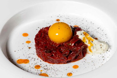 Ristorante Vel a Milano: piace la cucina ruvida di Valerio Dallamano