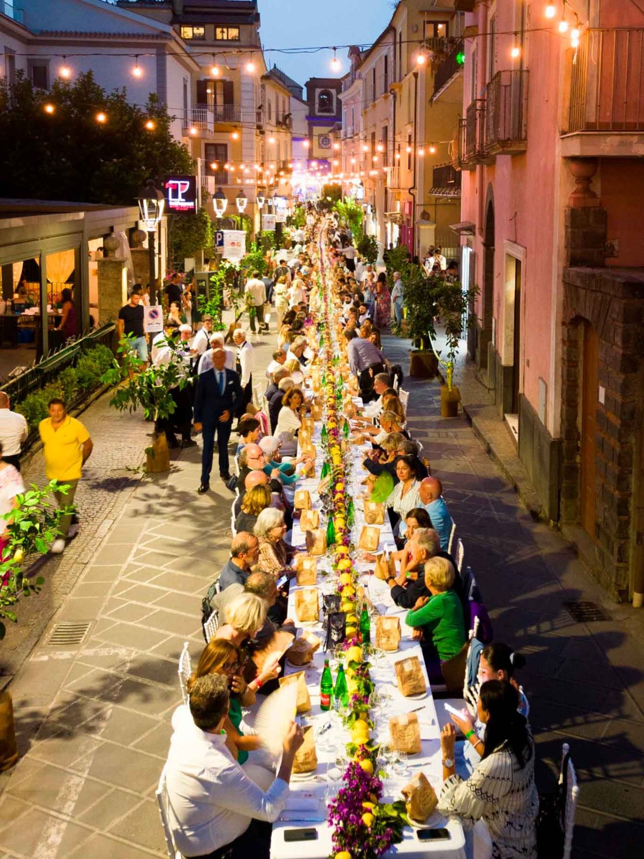 Feste del cibo: Tavola dei 300