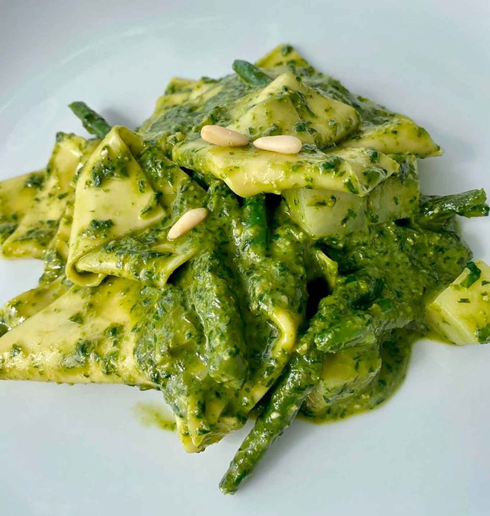 i testaroli al pesto della trattoria di pesce Bagni Sillo sul mare di Sori in Liguria