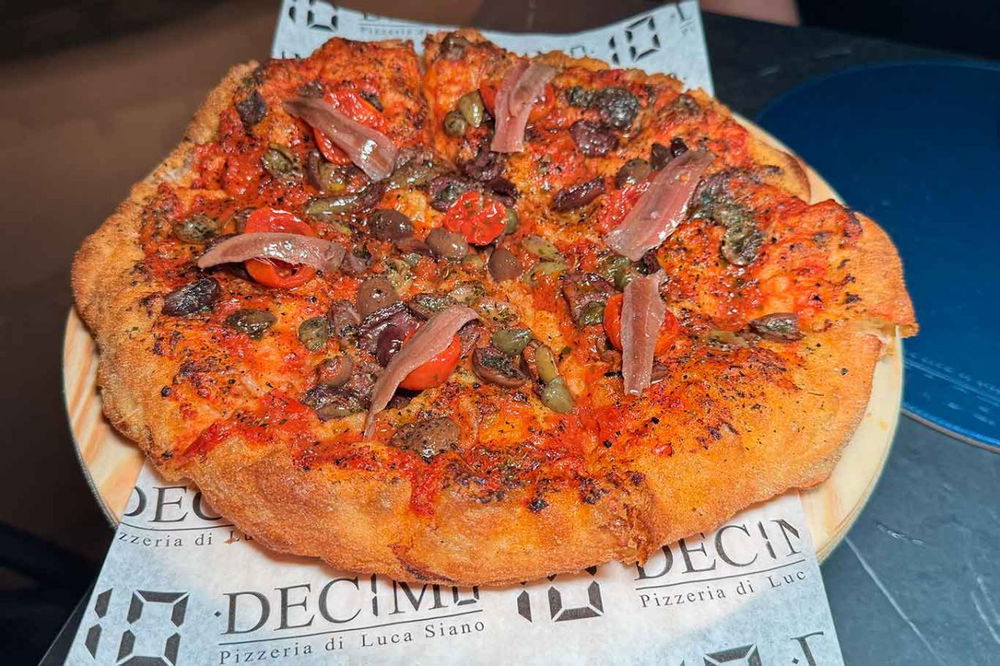 la pizza fritta e al forno Concept di Marinara di Decimo pizzeria di Luca Siano a San Valentino Torio al Campionato