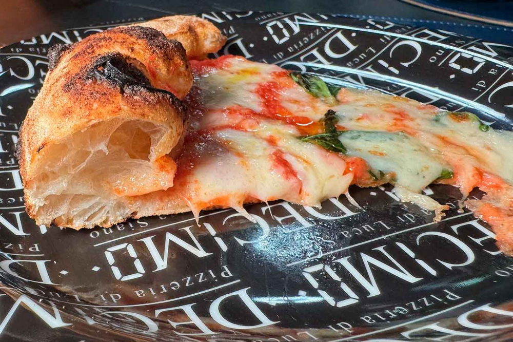 la pizza Margherita di Decimo pizzeria di Luca Siano a San Valentino Torio al Campionato