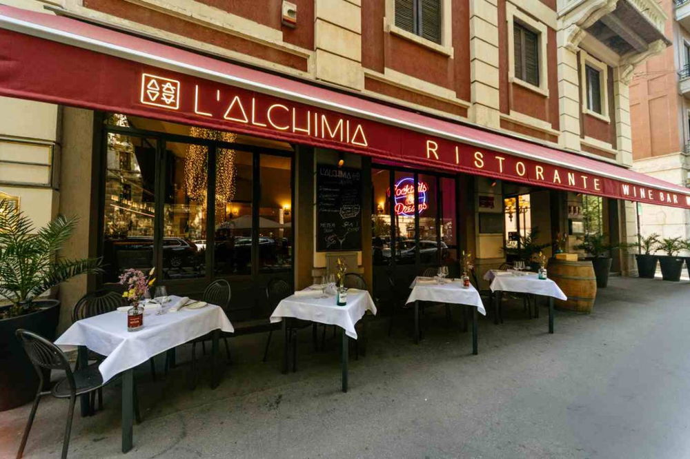 l'alchimia aperto agosto milano