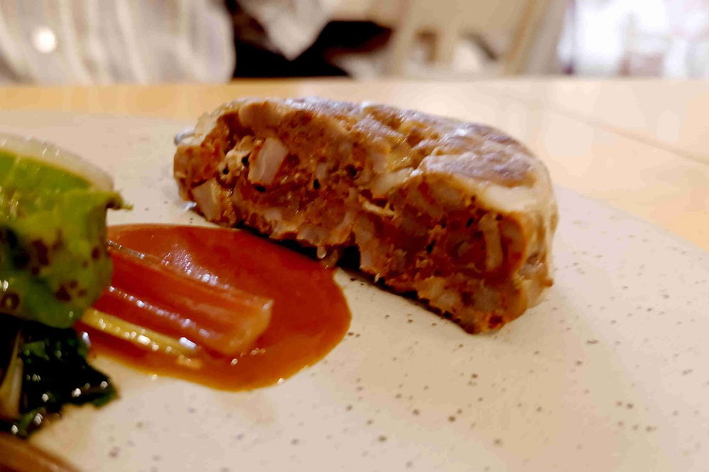 crepinette di tonno e cubetti di guanciale alla brace del ristorante NuAN a Roma
