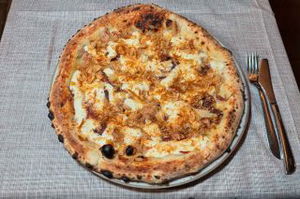 Pizzeria Resilienza, Salerno: pizza Margherita a 5 € al Campionato