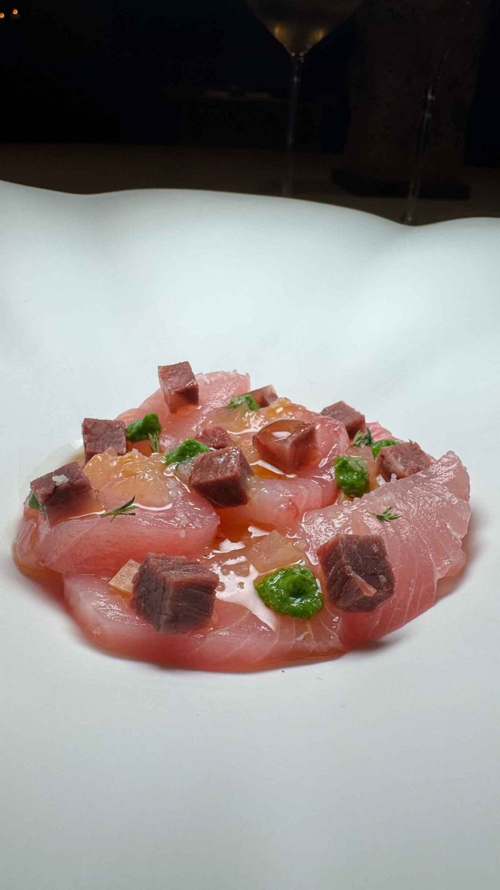 il carpaccio di ricciola del ristorante Tre Olivi a Paestum