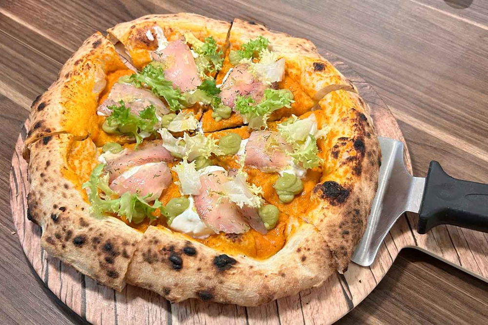 la pizza Ricciola Sicula della pizzeria I Masanielli di Sasà Martucci a Caserta nella sfida con La Bolla