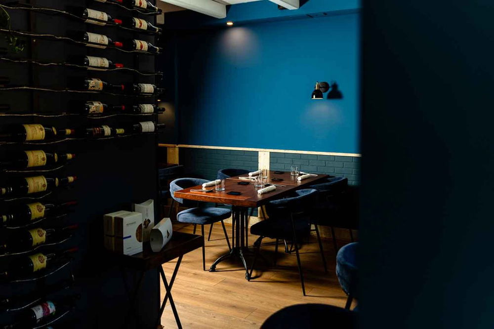 la sala del ristorante Elementi a Latina
