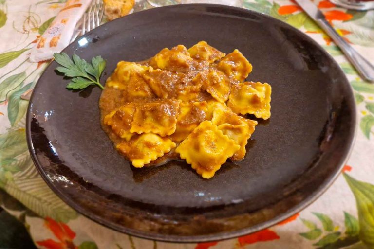 Hostaria Croce d’Oro, piatti tradizionali a Desenzano del Garda