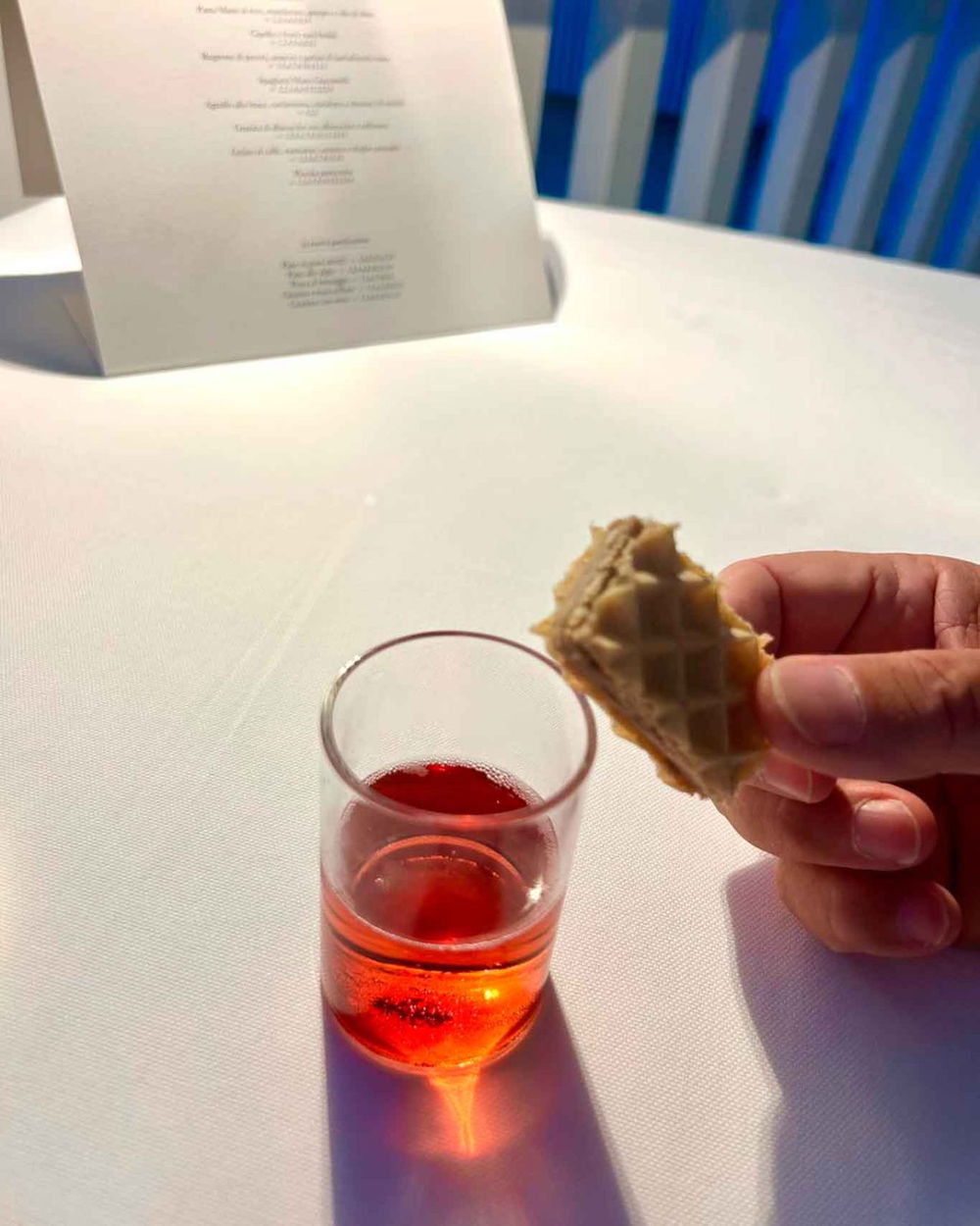 il wafer del ristorante Uliassi a Senigallia Lab 25