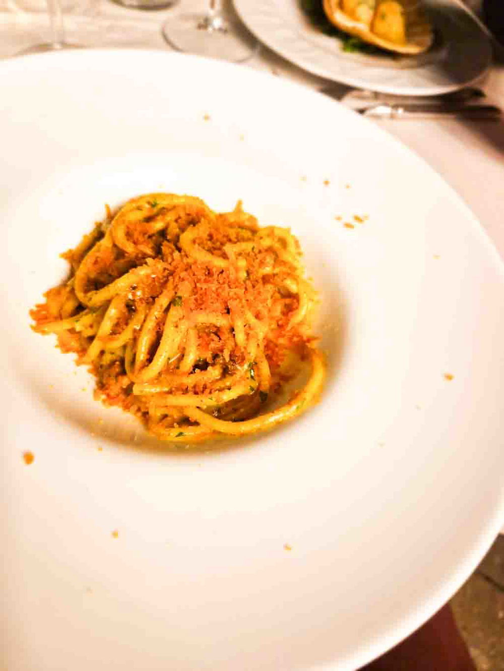 Gli spaghettoni ricci di mare e bottarga di Casa Fortuna a Mestre