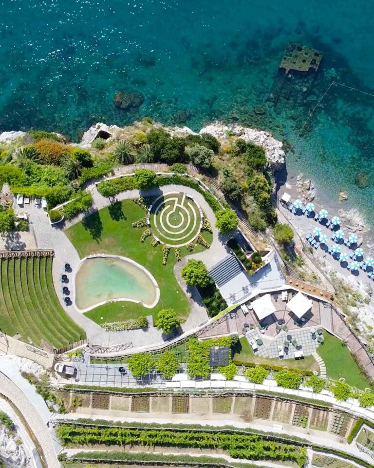 I nuovi livelli del ristorante sul mare della Costiera Amalfitana