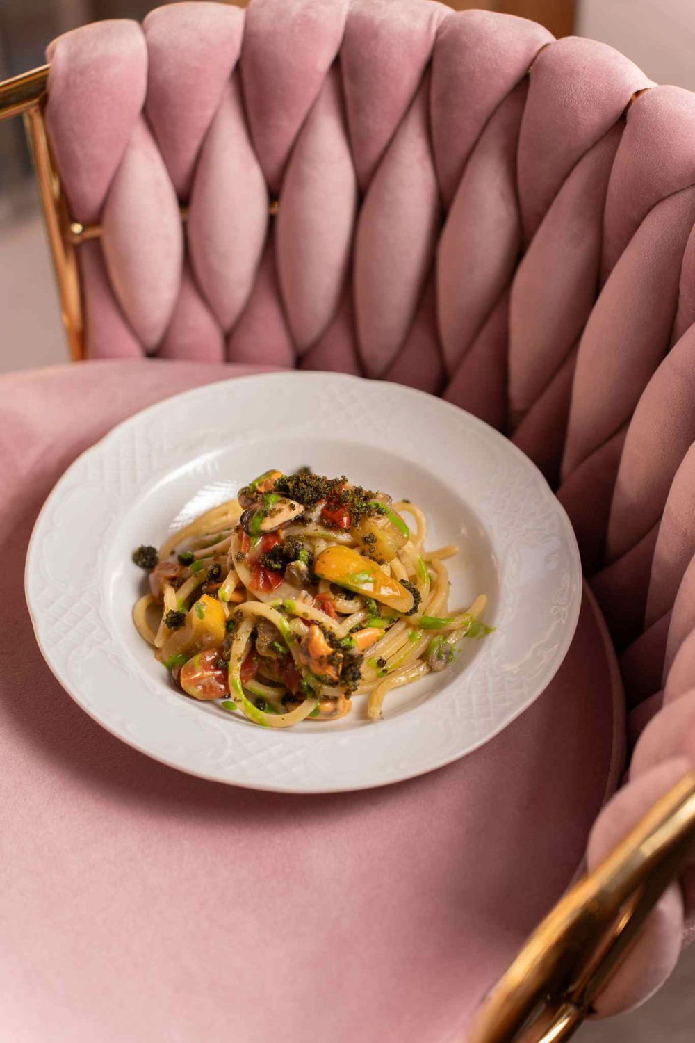 spaghettone ai frutti di mare