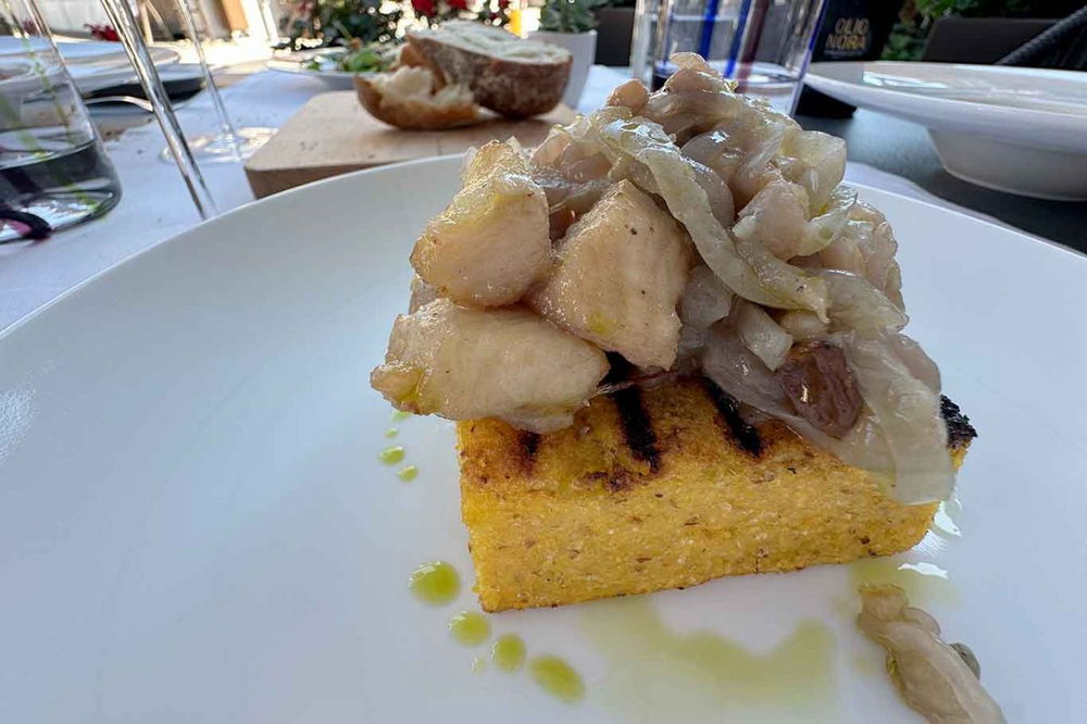 polenta e ricciola al The Grill dell'hotel Aman Rosa Alpina a San Cassiano