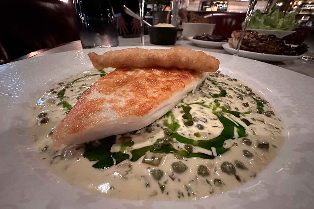 la platessa del ristorante Tom Kerridge Bar & Grill a Londra