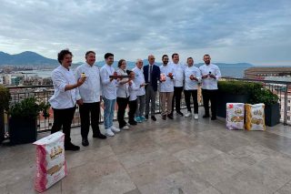 Un dolce per San Gennaro: la nostalgia di Napoli vince da Bergamo