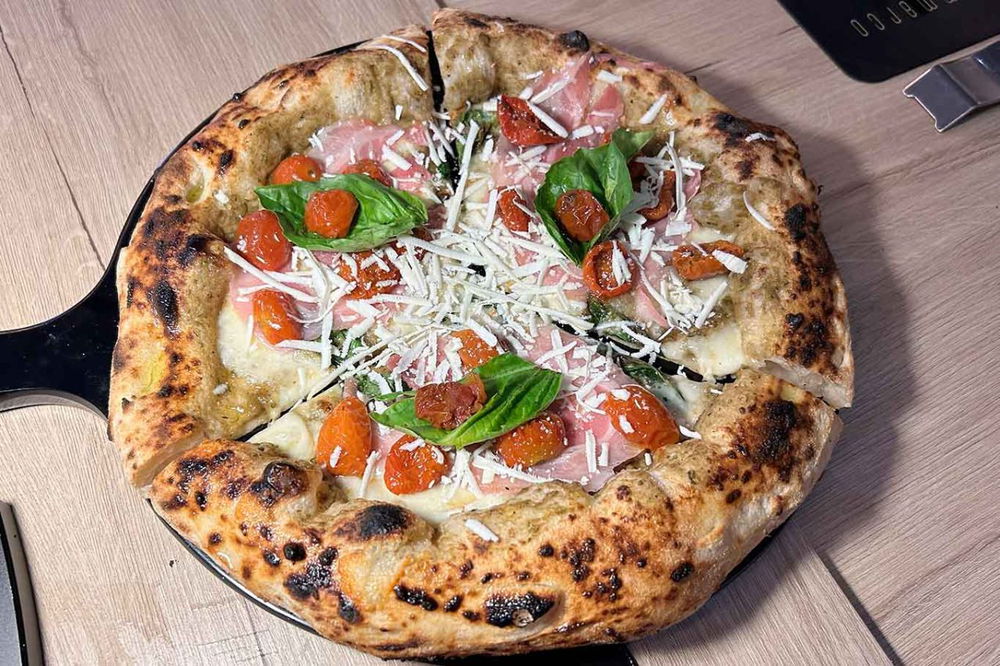 la pizza melanzane e pancetta di Carlo Sammarco nella sfida con Diego Vitagliano